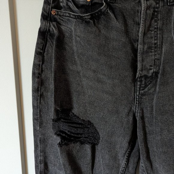 H&M Mom Ultra High Ripped Straight Ankle Jeans - Size 8 - Picture 5 of 7